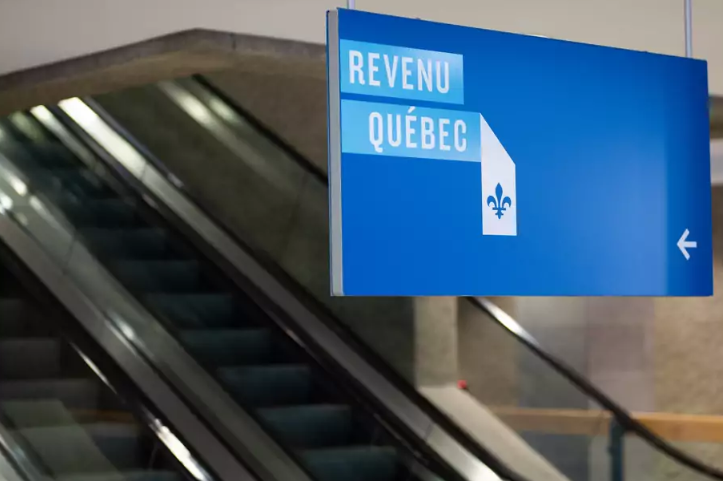 Les professionnels de Revenu Québec se dotent d’un mandat de grève illimitée
